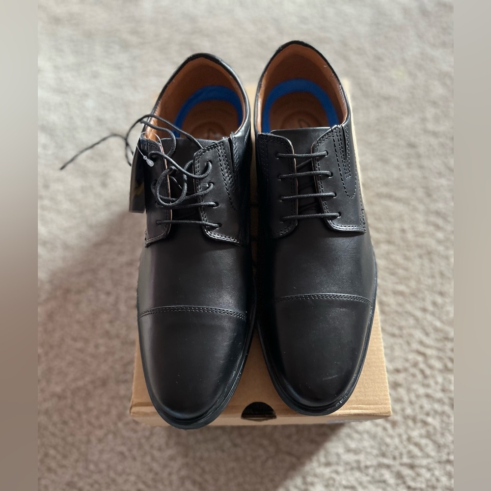 Clarks Collection Shoes Mens 9.5 M Black Leather Whiddon Cap-Toe Oxfords
